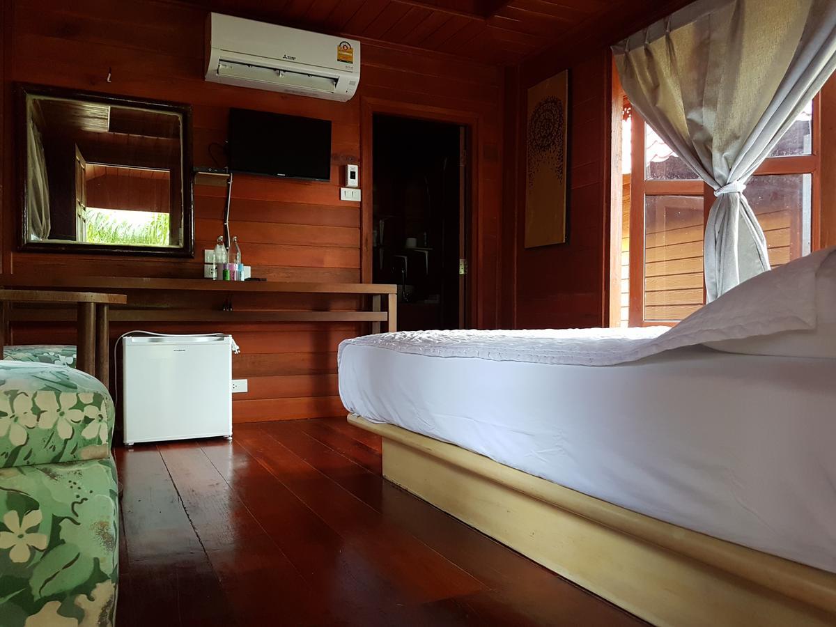 Comfy Lodge Resort Панг Нга Екстериор снимка